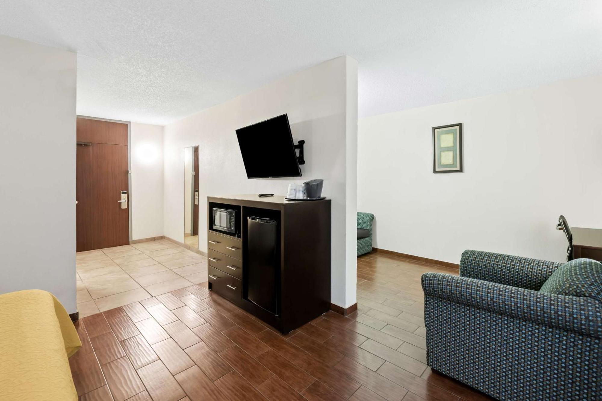 Surestay Plus Hotel By Best Western Lubbock Medical Center Exteriör bild