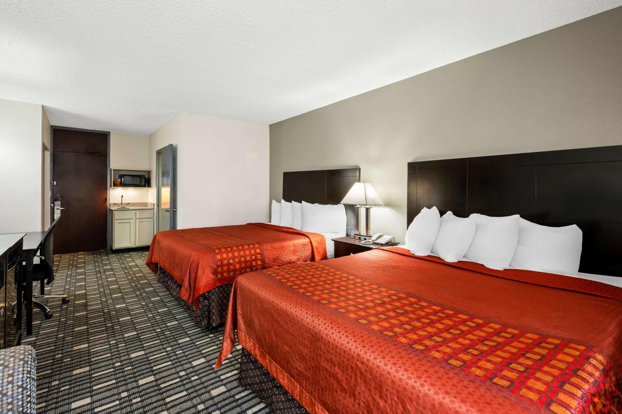 Surestay Plus Hotel By Best Western Lubbock Medical Center Exteriör bild