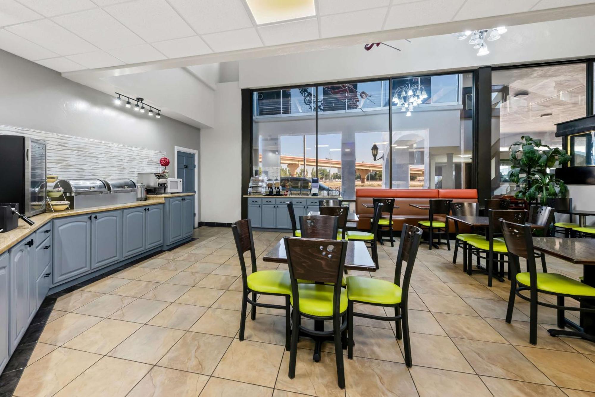 Surestay Plus Hotel By Best Western Lubbock Medical Center Exteriör bild