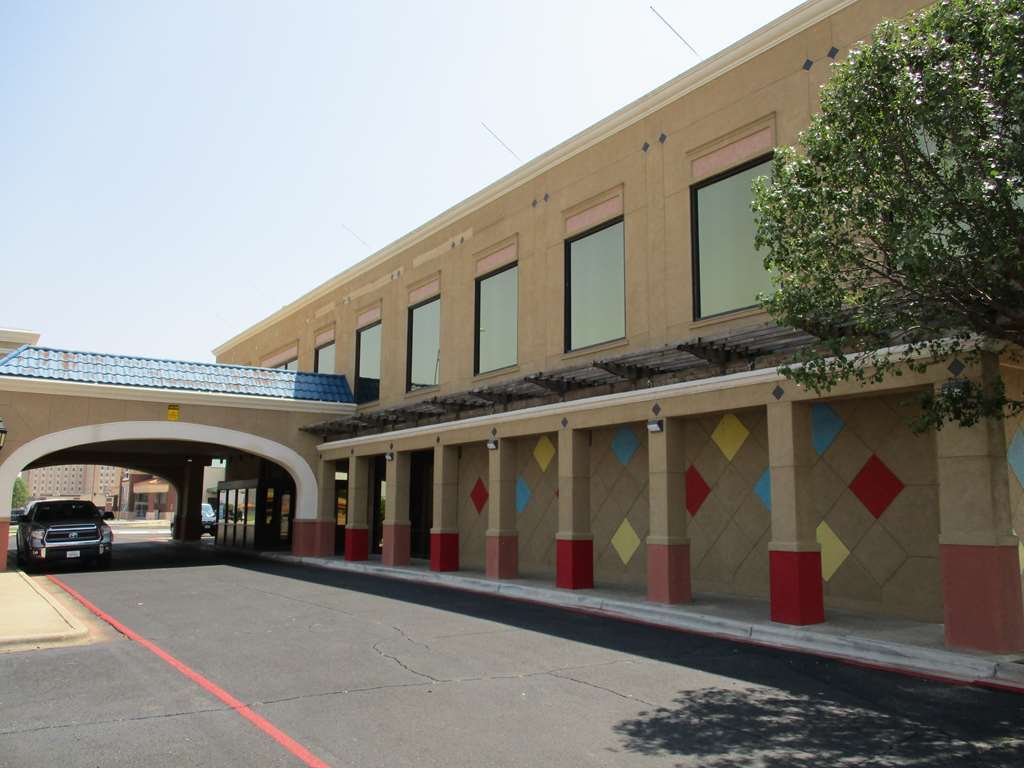 Surestay Plus Hotel By Best Western Lubbock Medical Center Exteriör bild