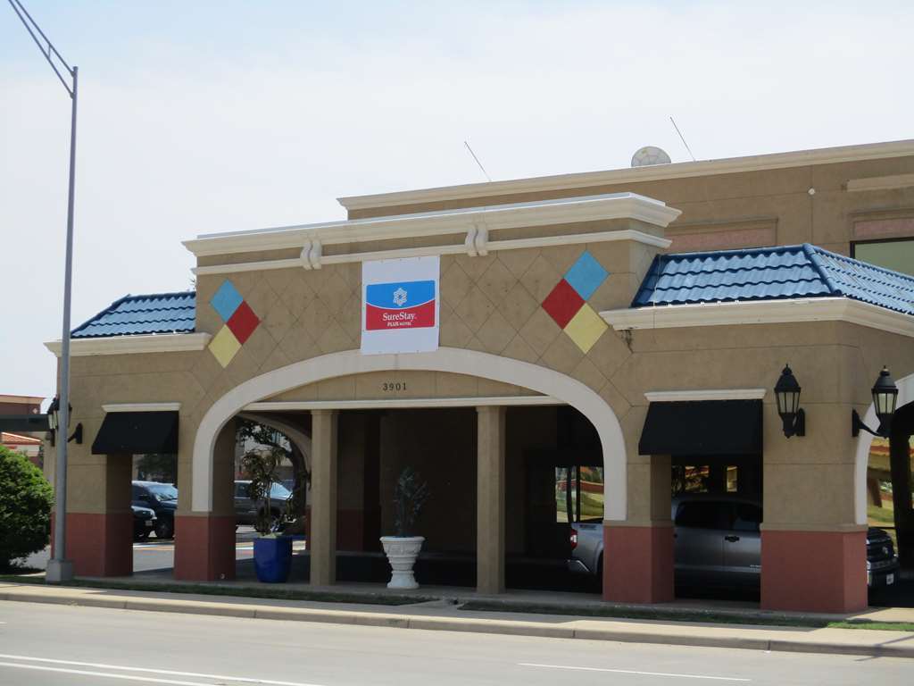 Surestay Plus Hotel By Best Western Lubbock Medical Center Exteriör bild