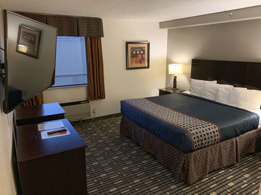 Surestay Plus Hotel By Best Western Lubbock Medical Center Rum bild