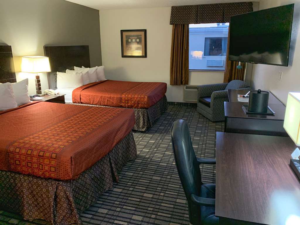 Surestay Plus Hotel By Best Western Lubbock Medical Center Rum bild